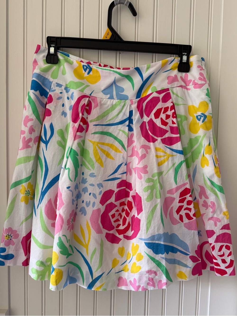 Southern Tide Floral Print  Skirt in White with Multicolor Blooms